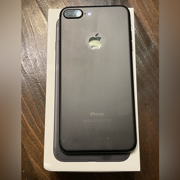 ❌❌ sold ❌❌Apple iPhone 7 Plus 128 GB black with original box Unlocked - Picture 3 of 4